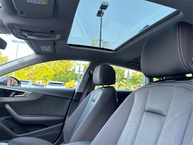 Vehicle image 24 of 29