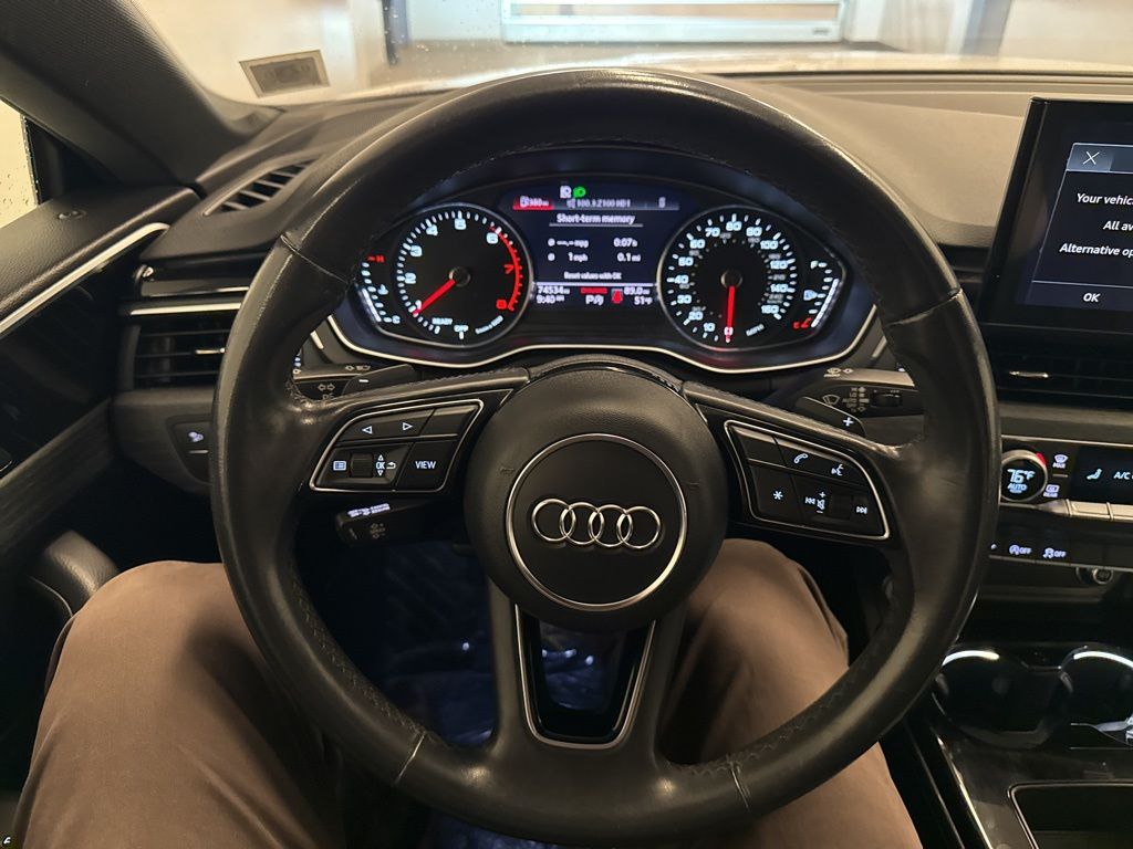 Vehicle image 14 of 27