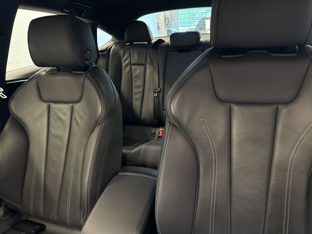 Vehicle image 13 of 27
