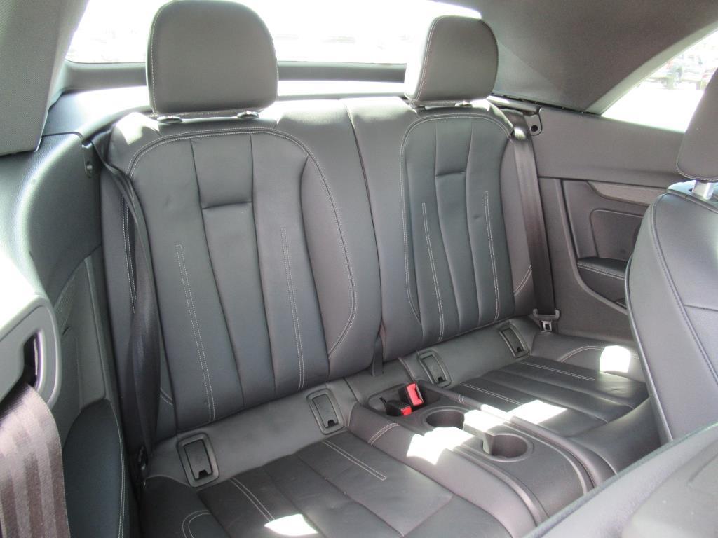 Vehicle image 11 of 31