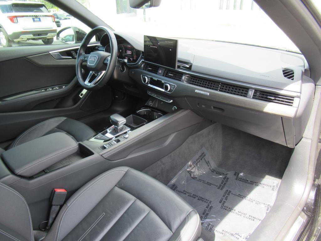 Vehicle image 9 of 31