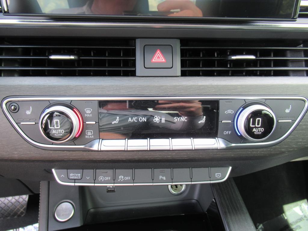 Vehicle image 23 of 31