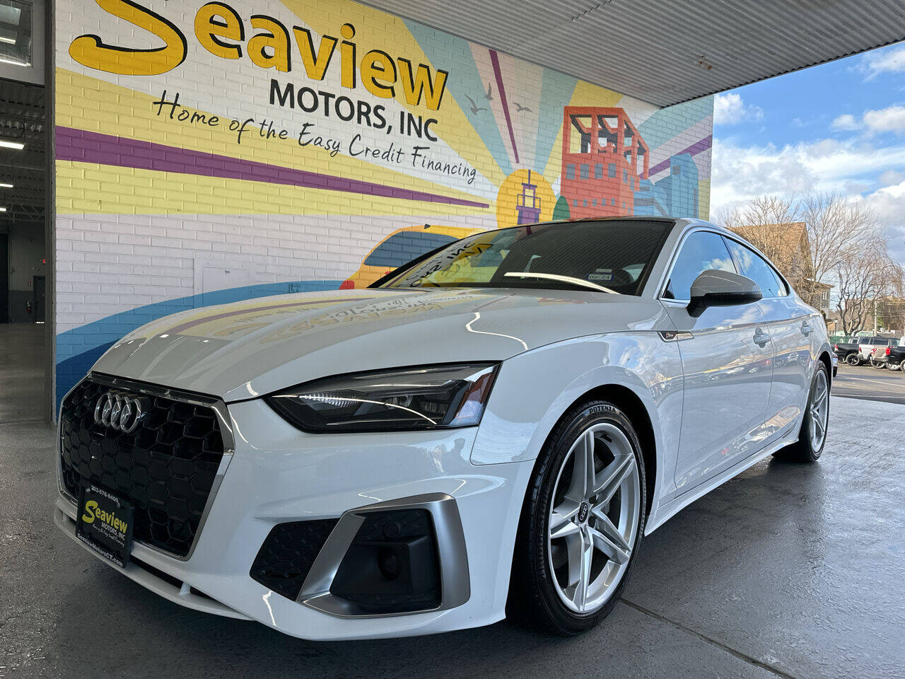 Vehicle image 1 of 16