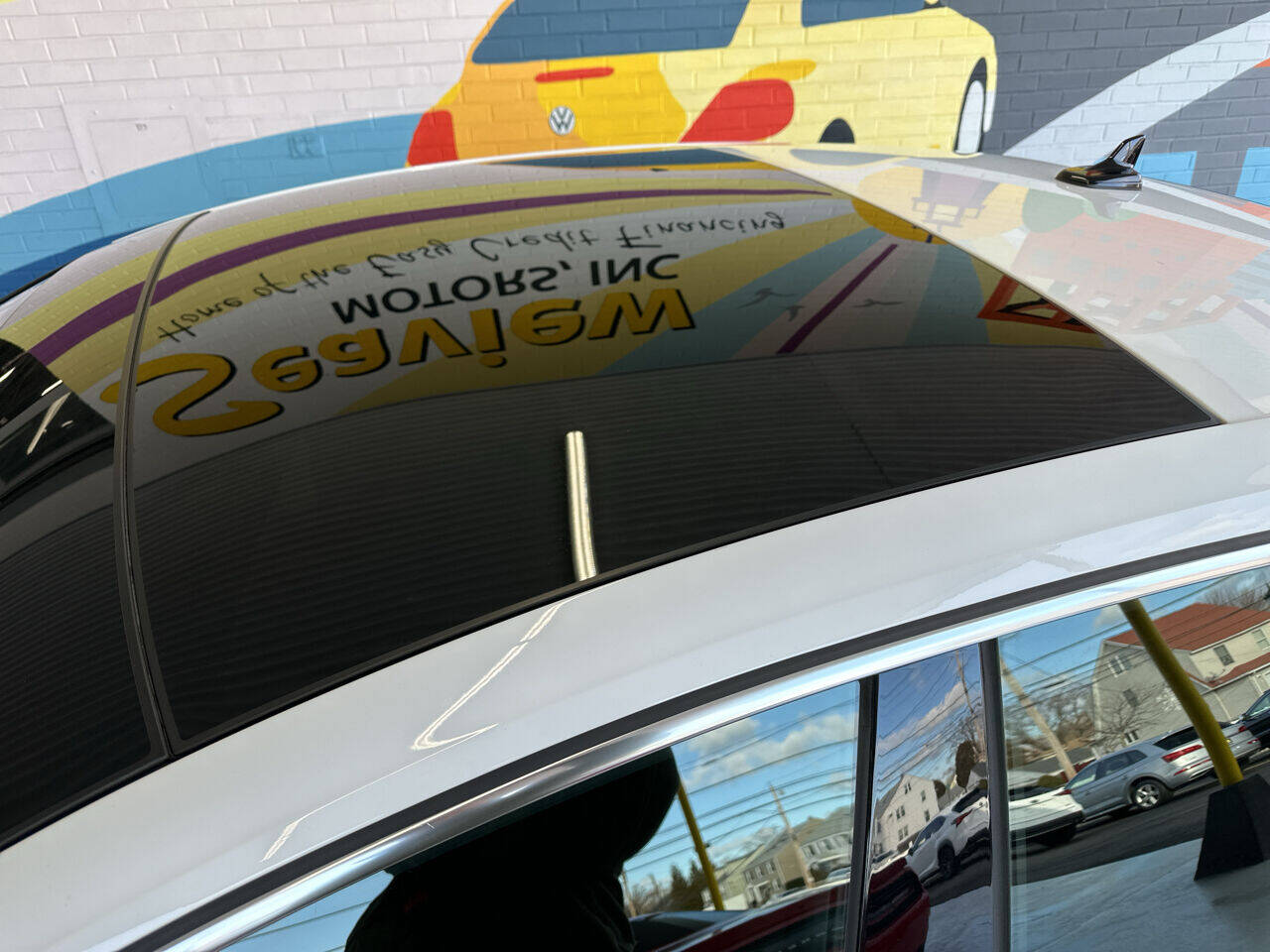 Vehicle image 8 of 16