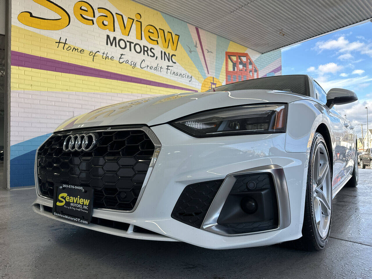 Vehicle image 5 of 16