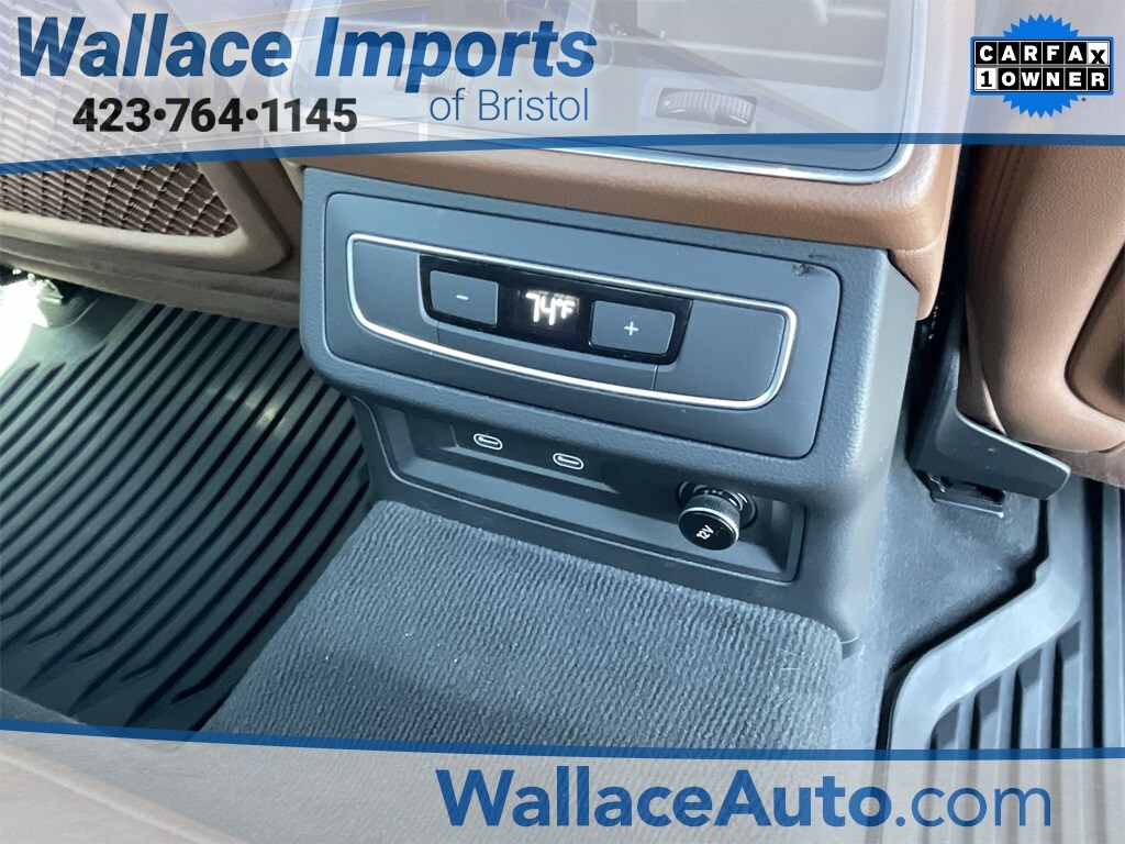 Vehicle image 25 of 40