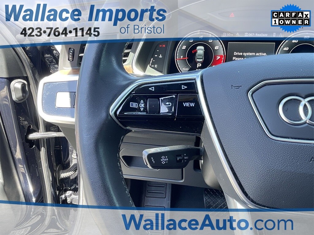 Vehicle image 17 of 40