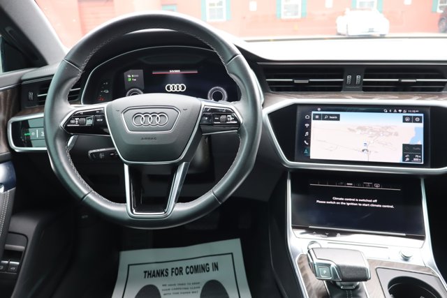 Vehicle image 11 of 16