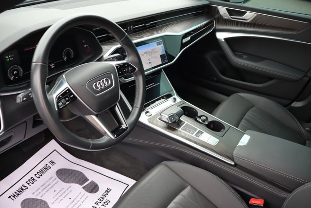 Vehicle image 10 of 16