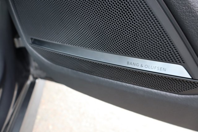 Vehicle image 16 of 16