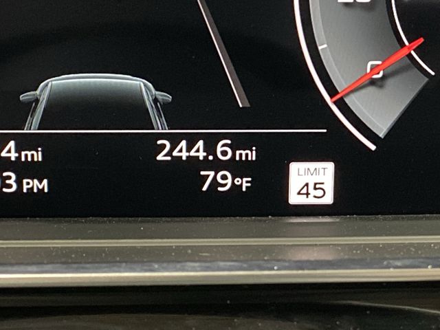 Vehicle image 12 of 44