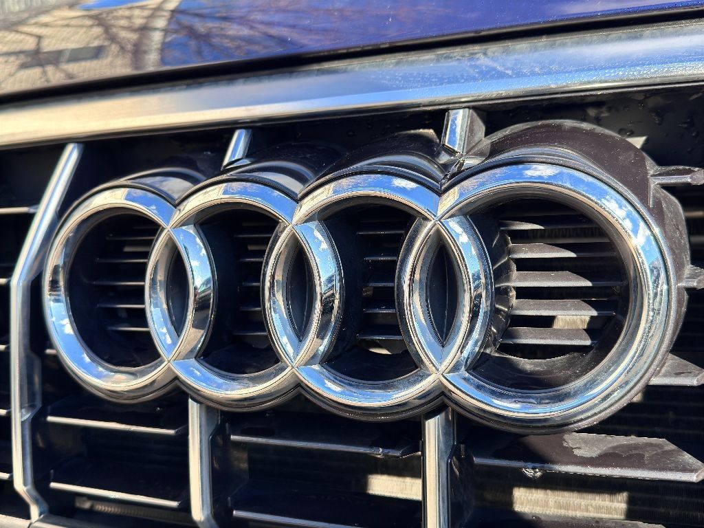 Vehicle image 16 of 37