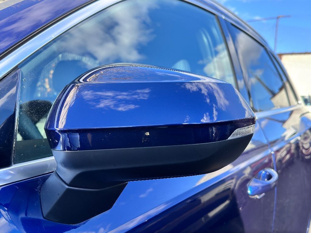 Vehicle image 19 of 37