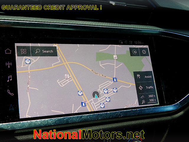 Vehicle image 11 of 14