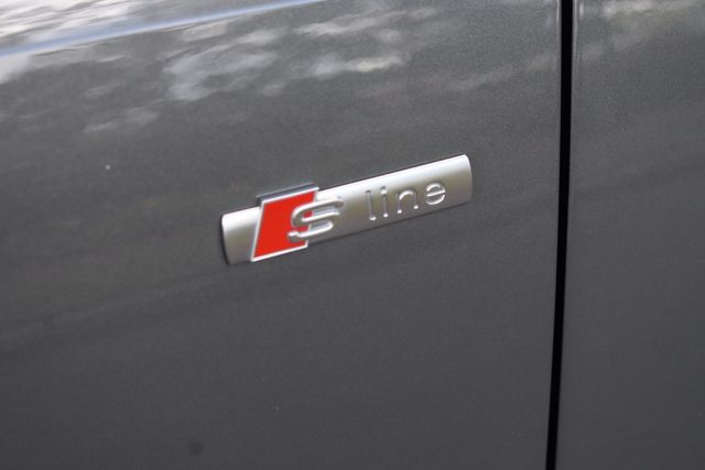 Vehicle image 17 of 40
