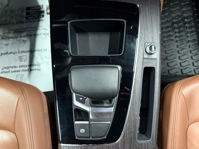 Vehicle image 45 of 58
