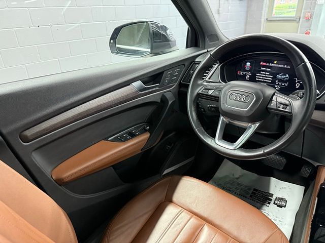 Vehicle image 41 of 58