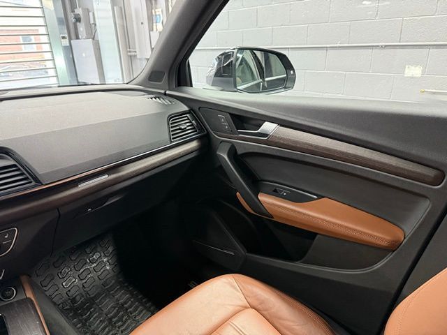 Vehicle image 42 of 58