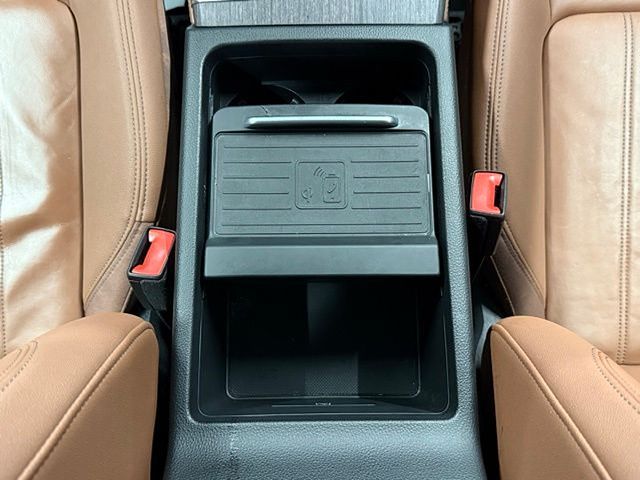 Vehicle image 46 of 58