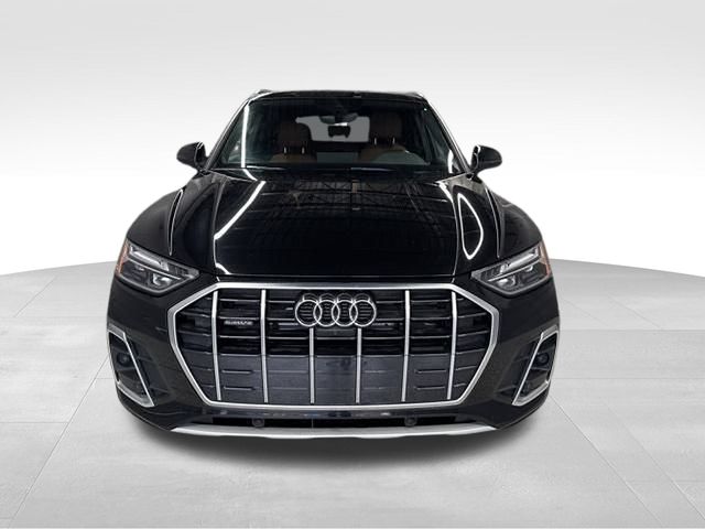 Vehicle image 2 of 58