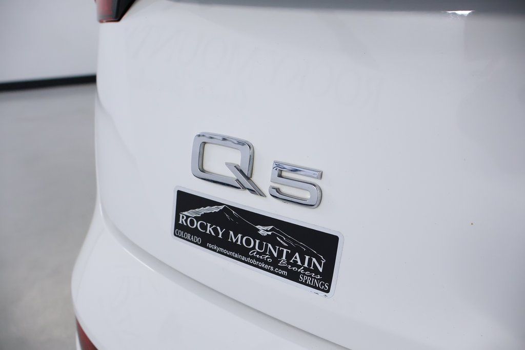 Vehicle image 36 of 43