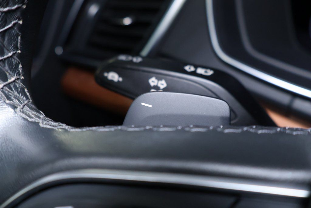 Vehicle image 39 of 43