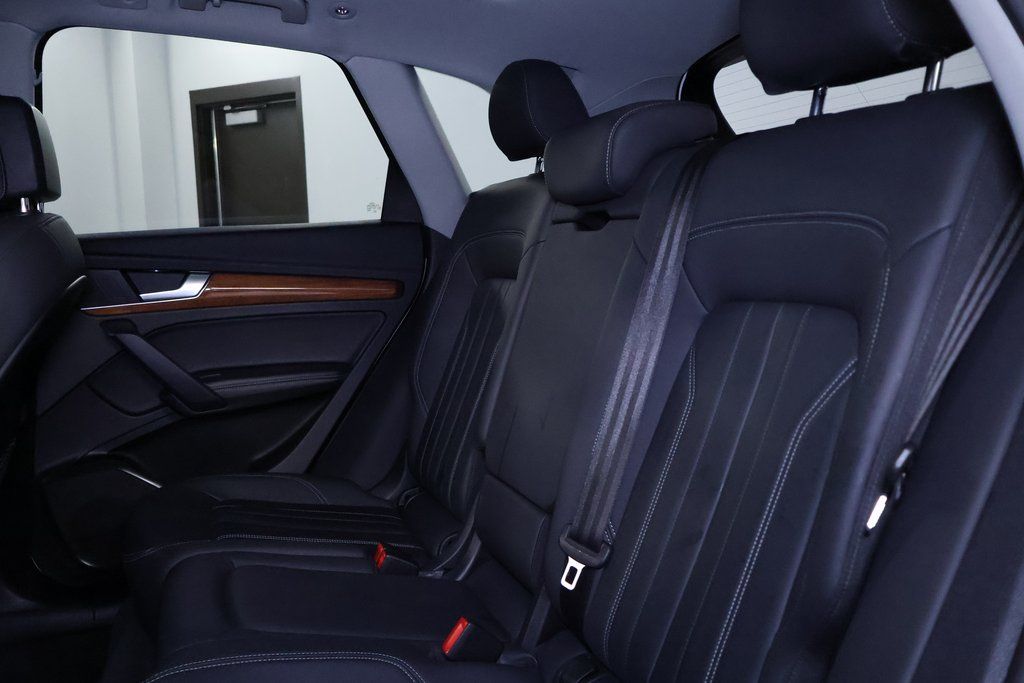 Vehicle image 12 of 43