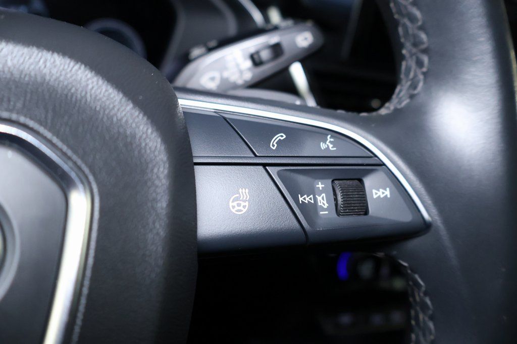 Vehicle image 41 of 43