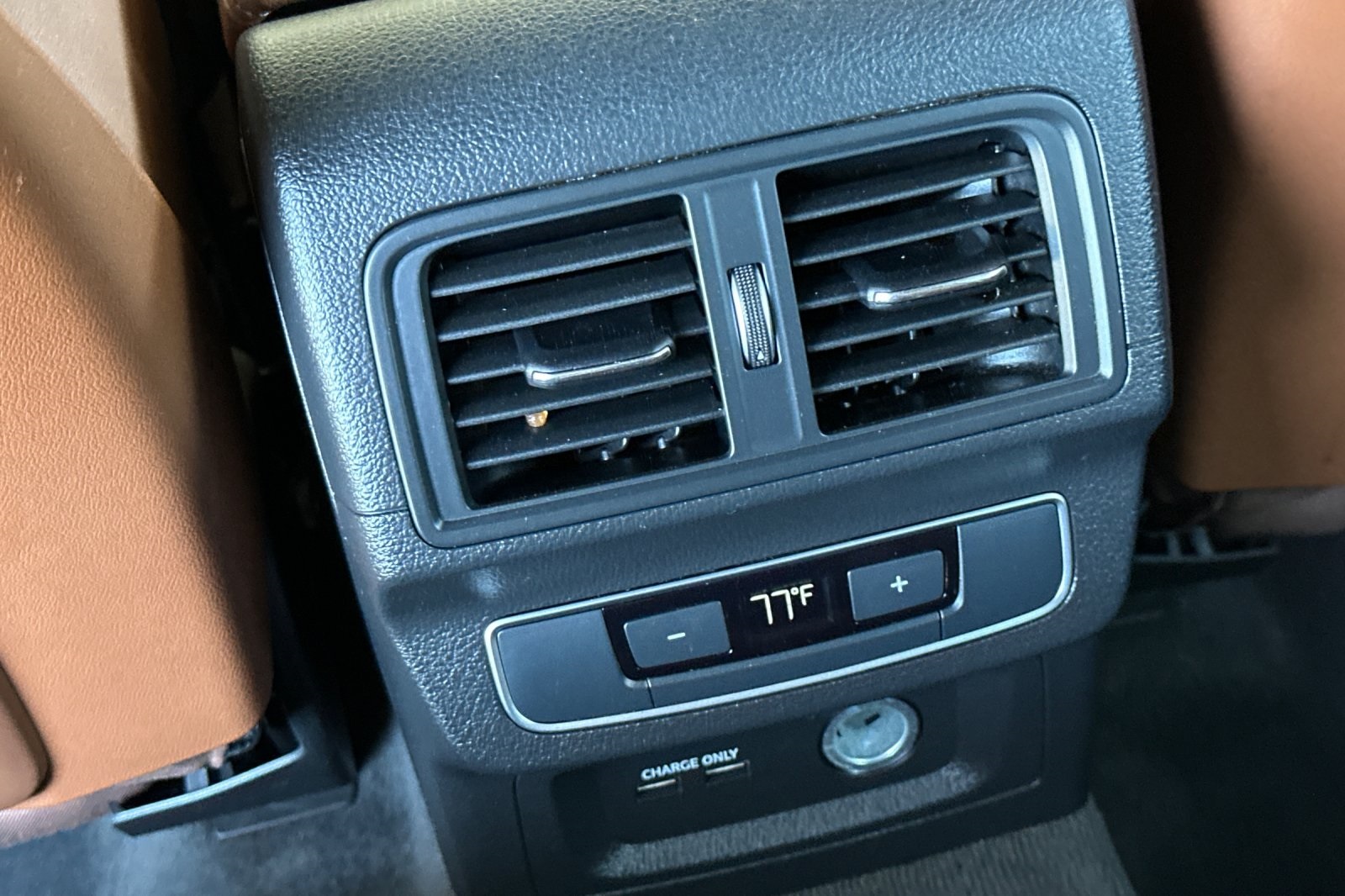 Vehicle image 14 of 35