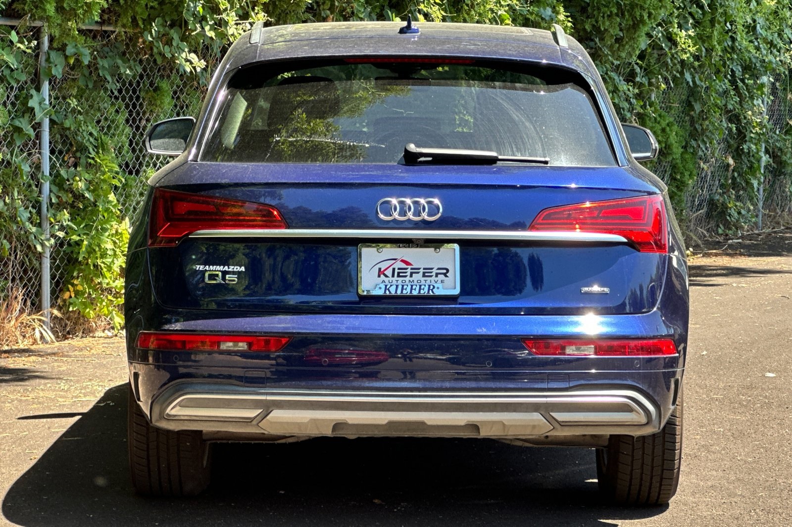 Vehicle image 7 of 35