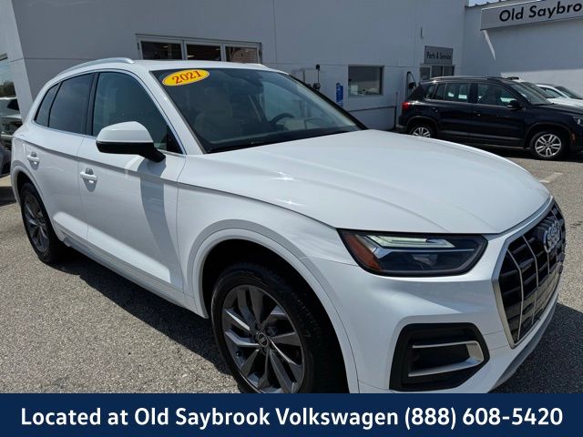 Vehicle image 4 of 43