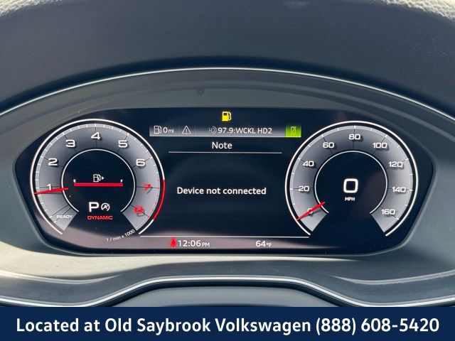 Vehicle image 21 of 43