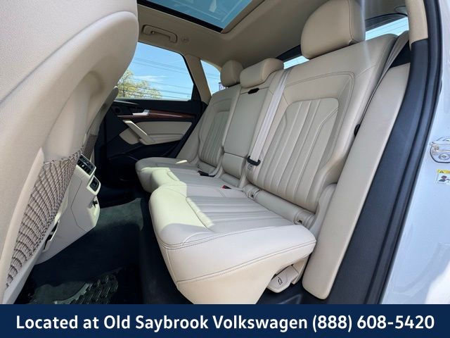 Vehicle image 39 of 43