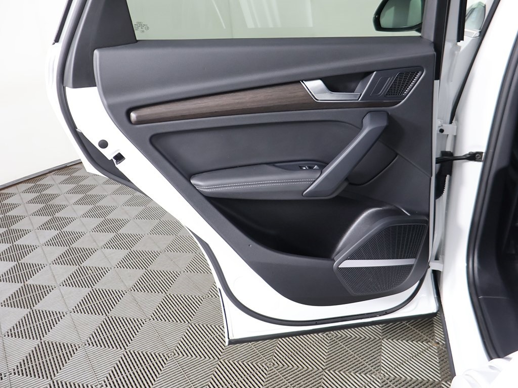 2021 Audi Q5 Premium Plus Image 32 of 56