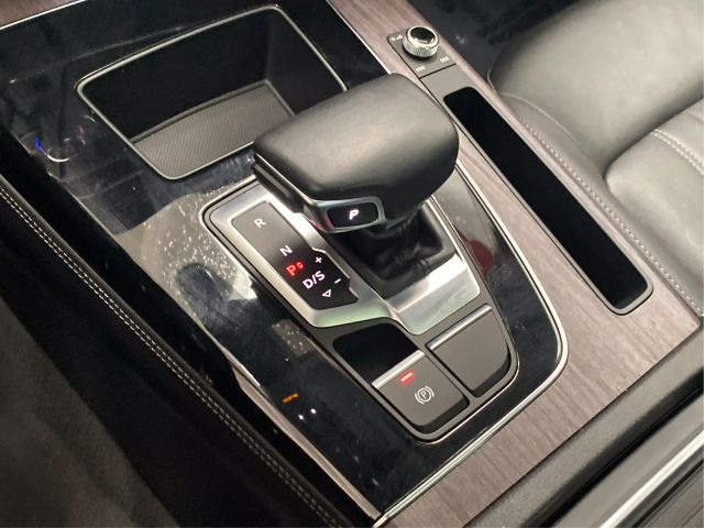 Vehicle image 42 of 43