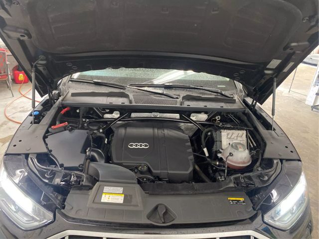 Vehicle image 18 of 43