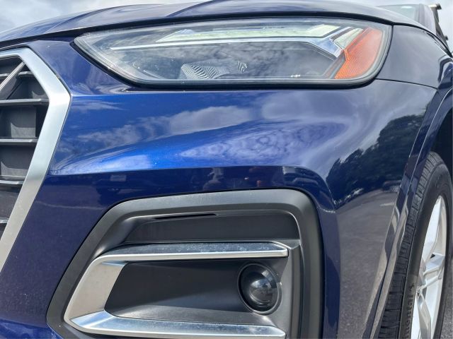 Vehicle image 25 of 35