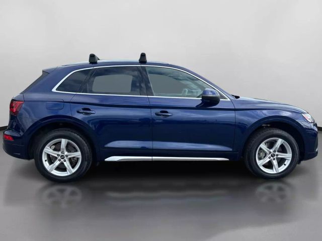 Vehicle image 4 of 35