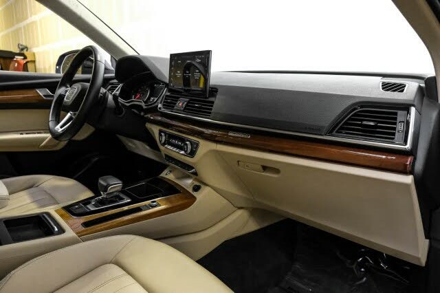 Vehicle image 12 of 57