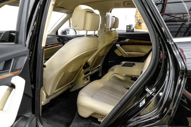 Vehicle image 36 of 57