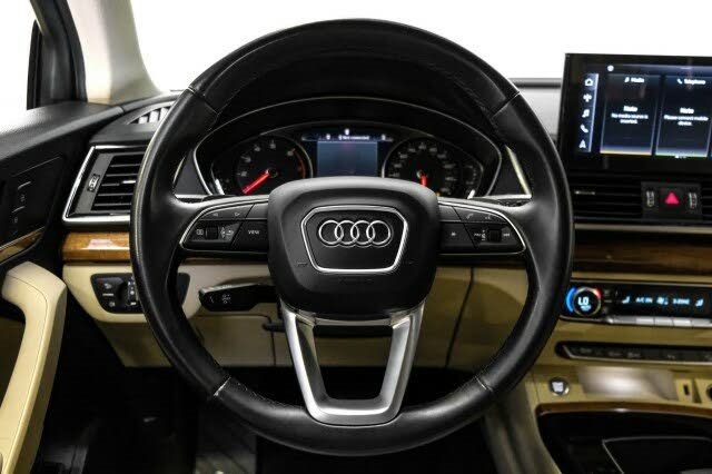 Vehicle image 15 of 57