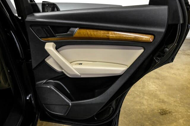 Vehicle image 42 of 57