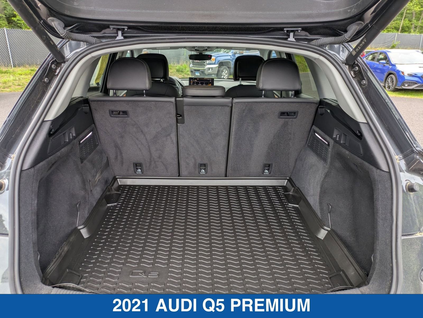 Vehicle image 11 of 38