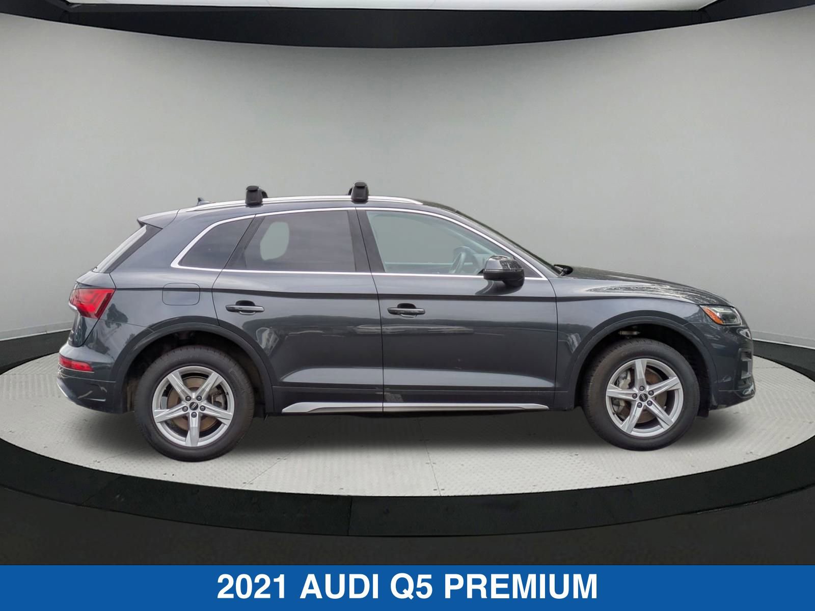 Vehicle image 4 of 38