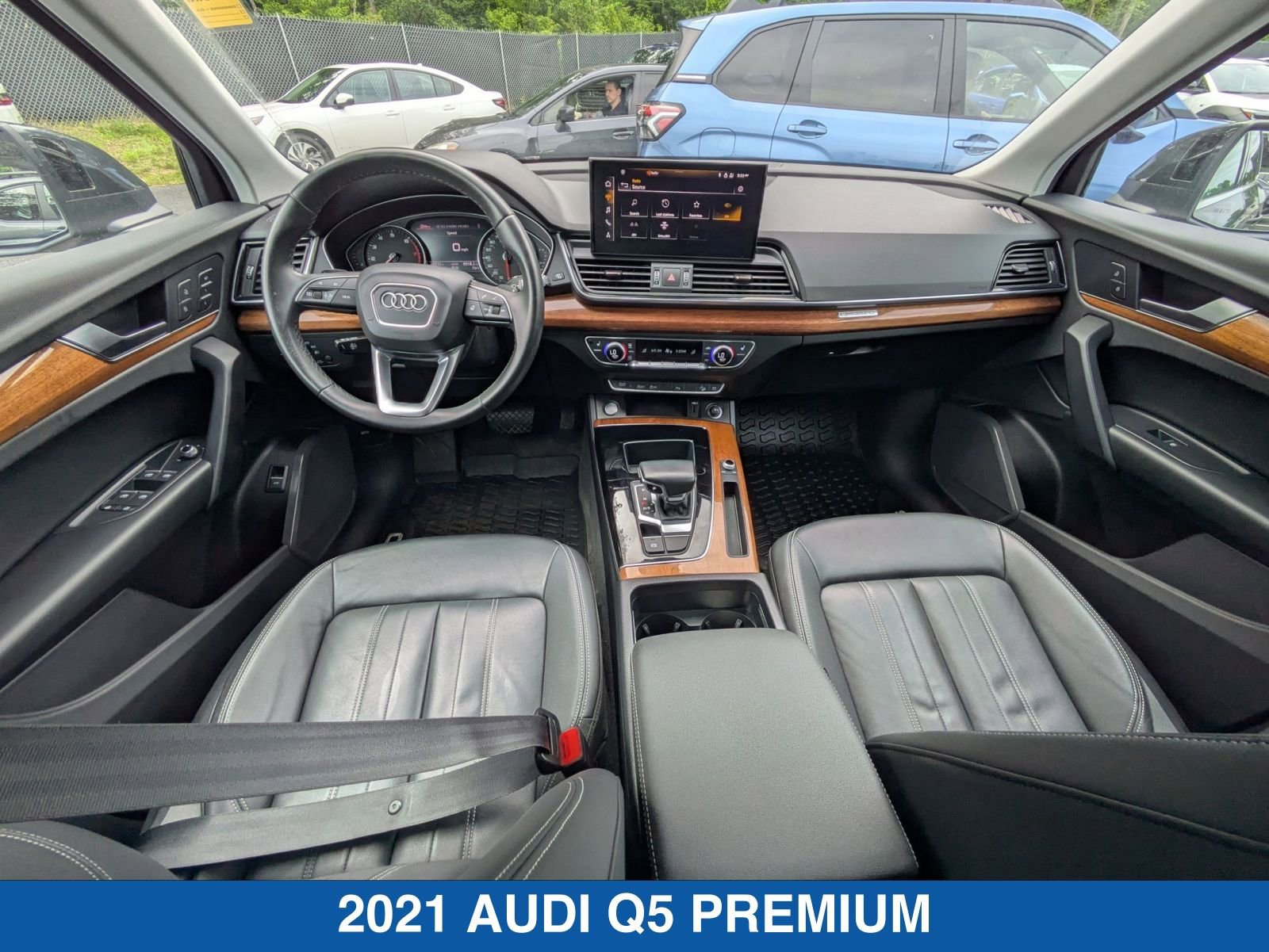 Vehicle image 18 of 38