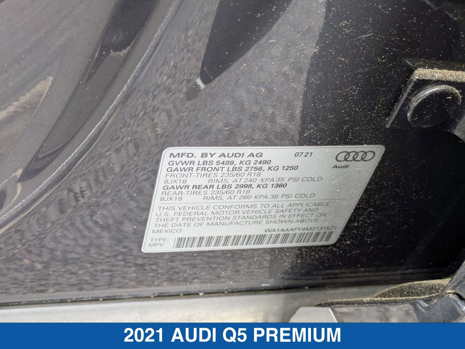 Vehicle image 33 of 38