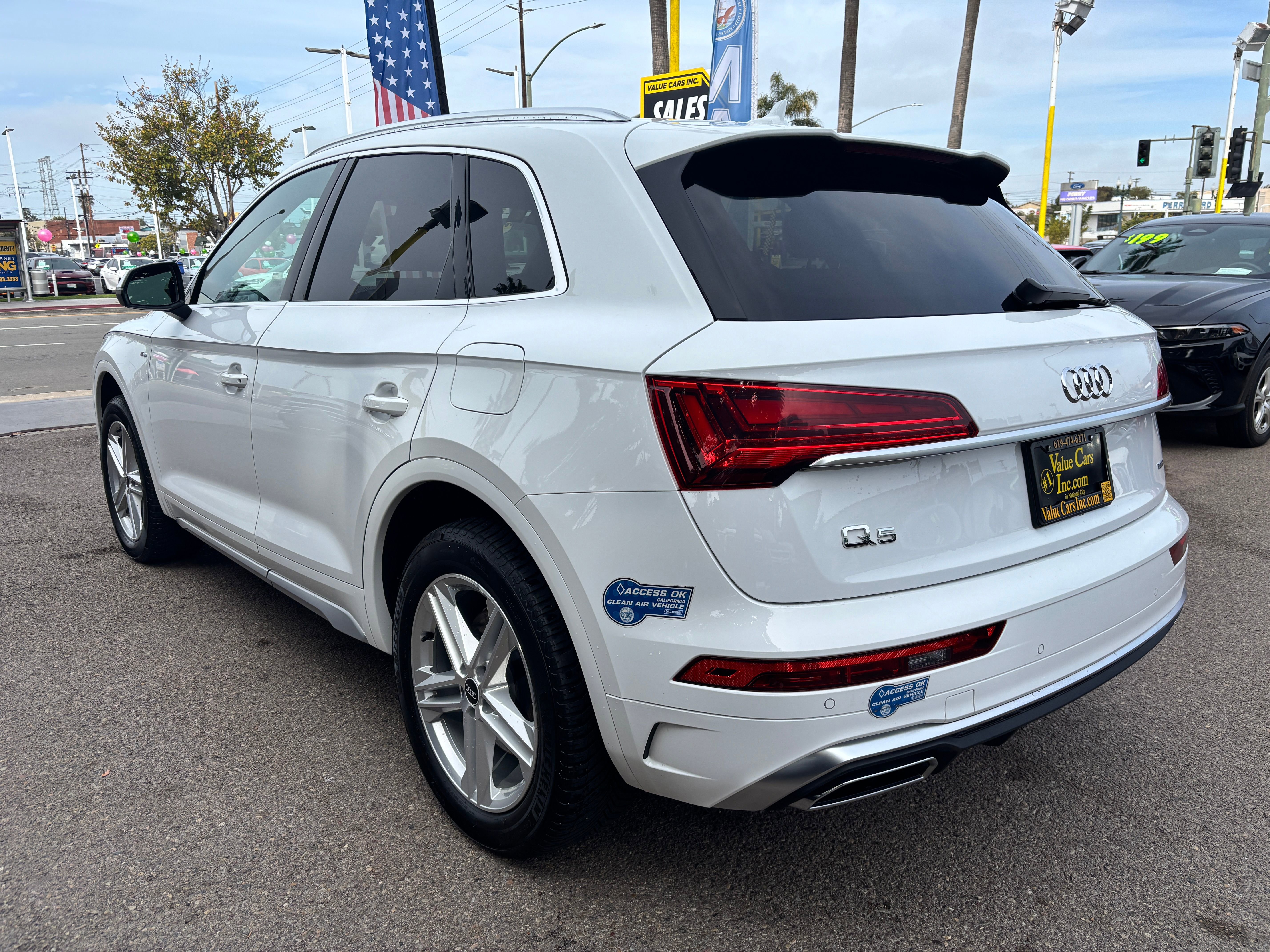 Vehicle image 7 of 29