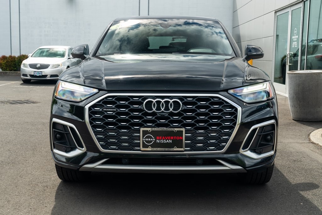 Vehicle image 2 of 28