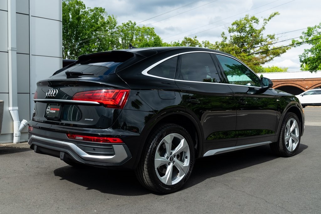 Vehicle image 5 of 28