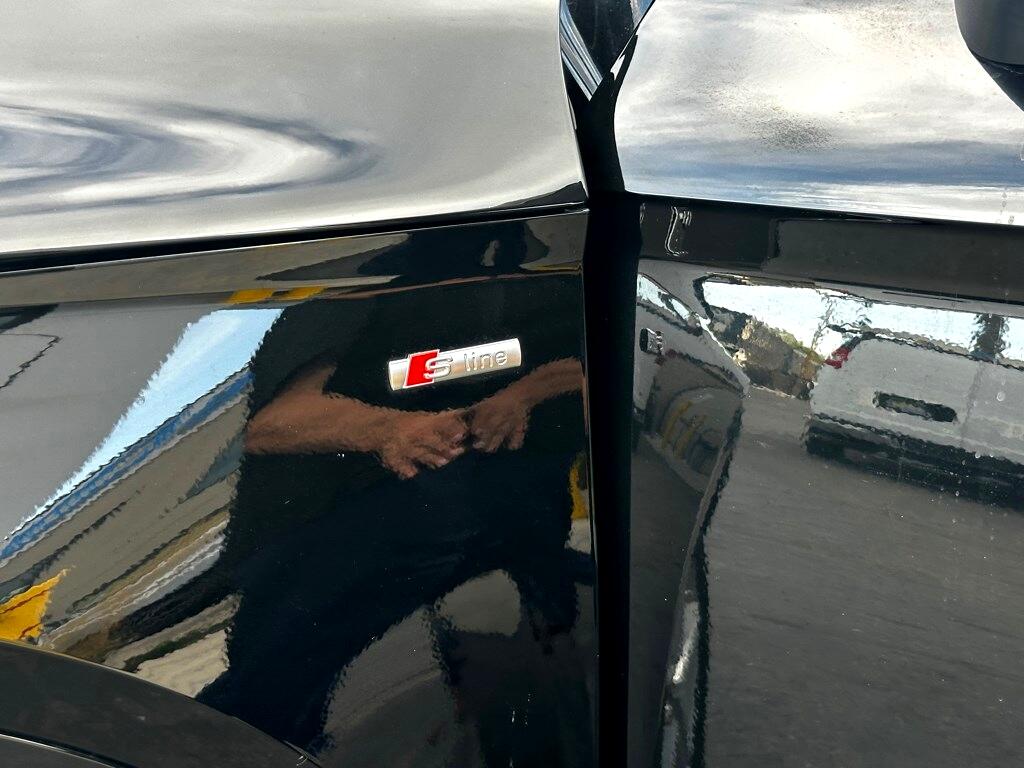 Vehicle image 38 of 39